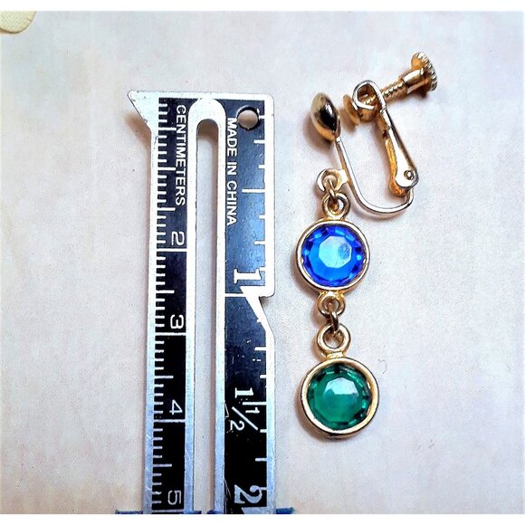 Vintage Earrings Goldtone Screw Back Banded Faceted Crystal - Picture 6 of 6